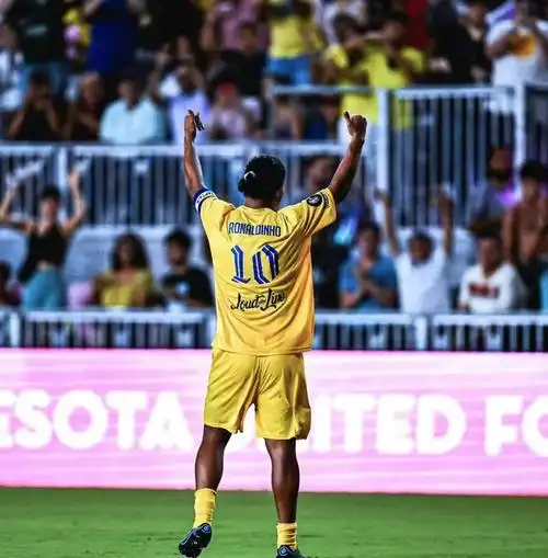 届全英赛的 届全英赛的