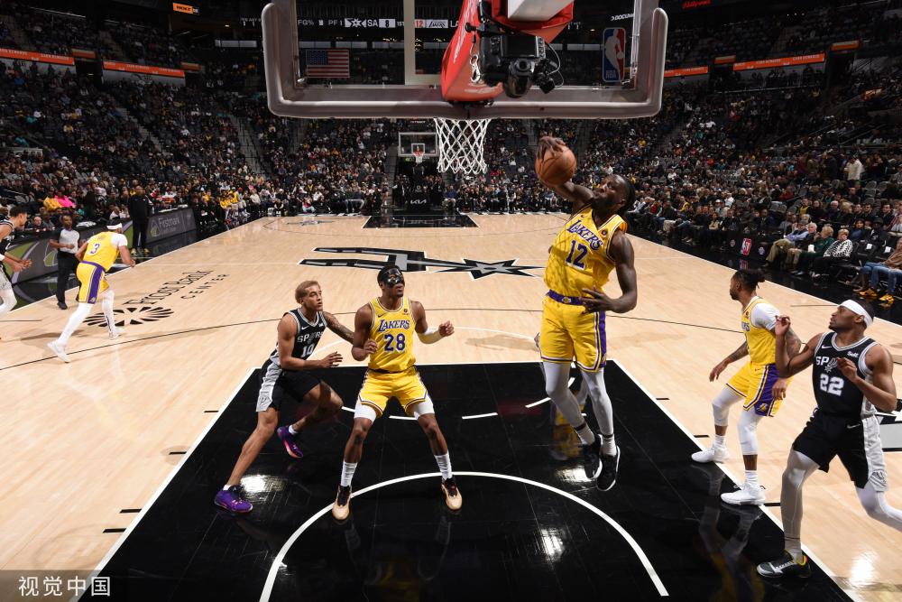 萨福诺夫的 萨福诺夫的